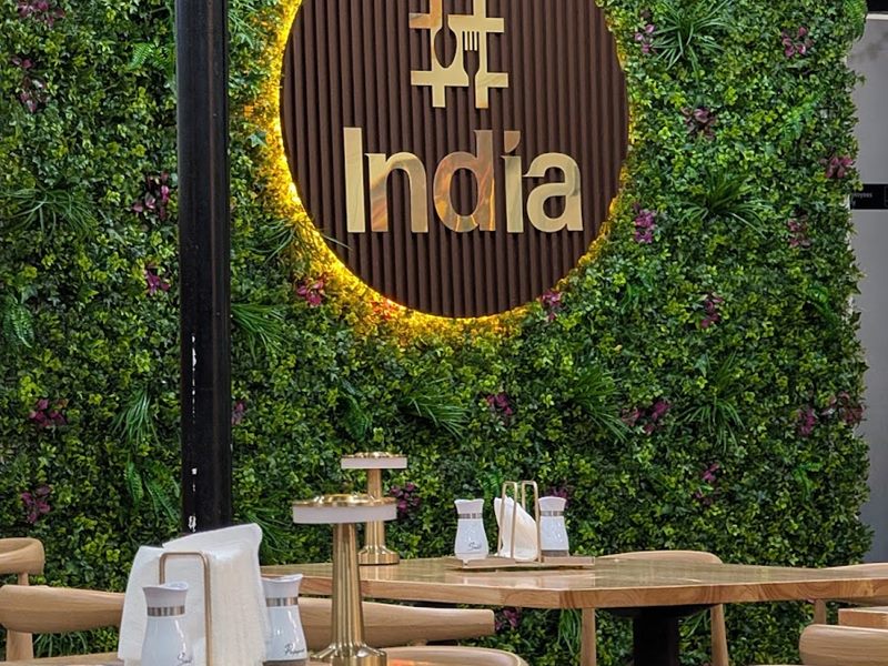 HASHTAG INDIA - Indian Restaurant interior